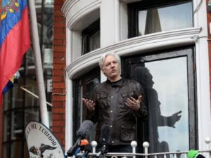 Британия отказала Эквадору предоставить дипломатический статус основателю WikiLeaks