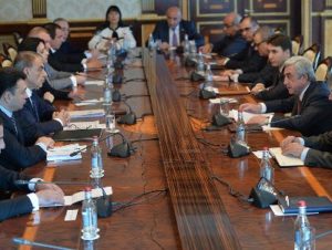 Саргсян: Ответственность за процесс разработки законодательства будет возложена на аппарат парламента