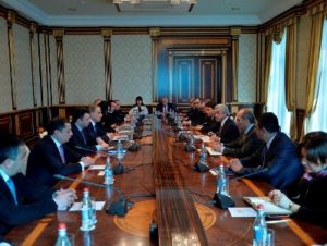 Президент Армении посоветовал парламентариям провести слушания по вопросу повышения цен