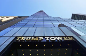 В Нью-Йорке горит Trump Tower