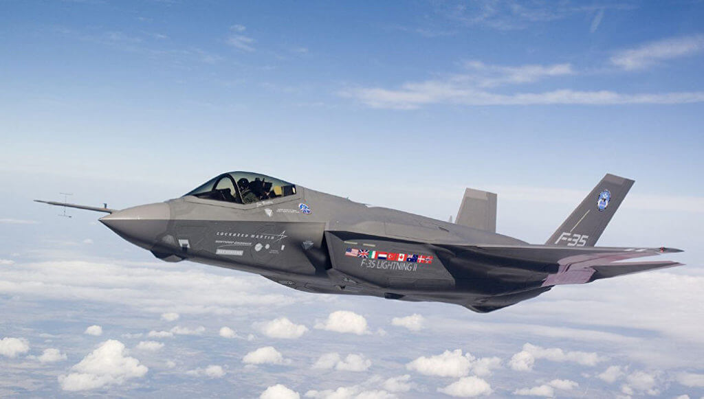 Минобороны Японии заявило о важности закупки F-35 в условиях активных военных маневров КНР и РФ