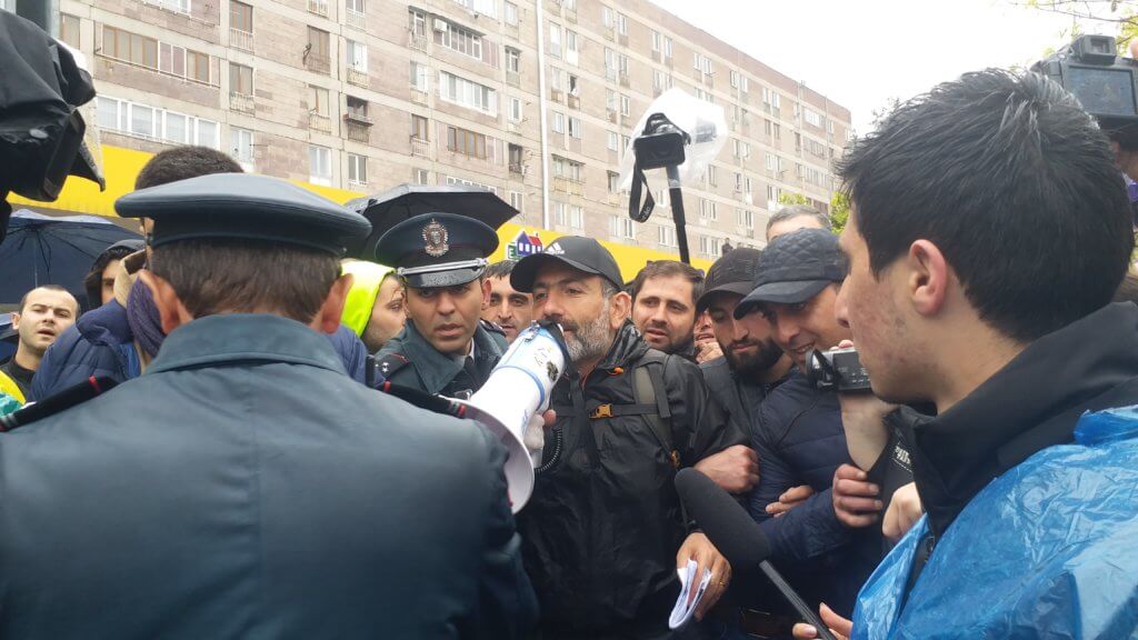 В Ереване подвергнуты приводу 62 человека