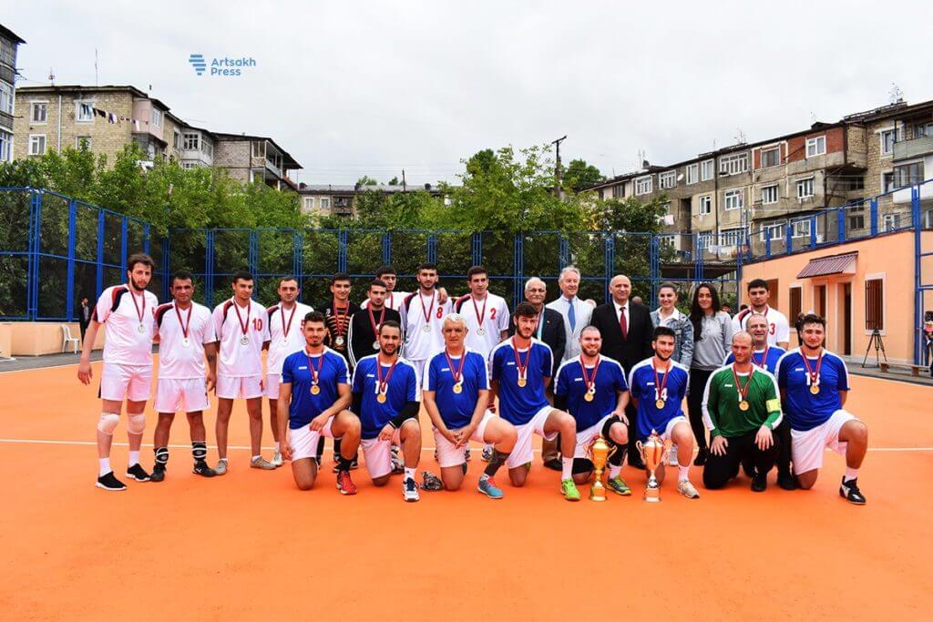 В столице Арцаха открылось гандбольное поле