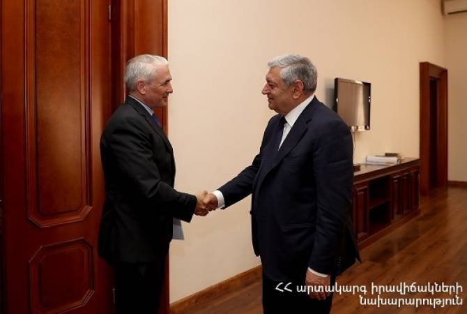 Феликс Цолакян принял делегацию, возглавляемую постоянным координатором ООН в Армении