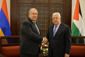 Президент Армении встретился с палестинским лидером