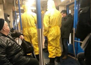 Москвичей в метро напугали пранком про коронавирус
