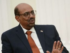 Власти Судана решили передать экс-президента страны Омара аль-Башира Международному уголовному суду