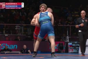 Два армянских борца поборются за золото чемпионата Европы