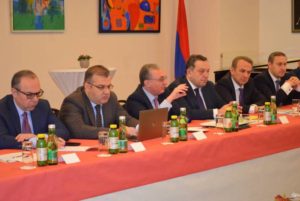Армянские дипломаты обсудили приоритеты внешней политики Армении