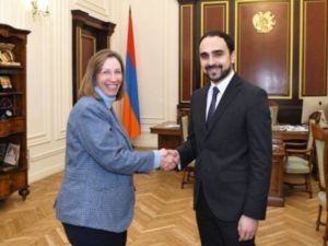 Вице-премьер Армении и посол США обсудили возможности углубления сотрудничества в сфере информационных технологий