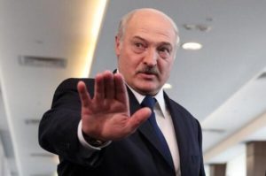 Лукашенко заявил о намеках руководства России на присоединение Белоруссии