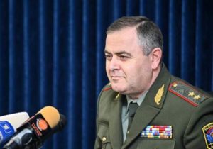 Начальник Генштаба ВС Армении вызван в парламент