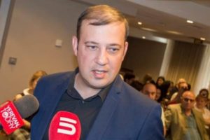 Партия из одного человека отказывается от участия в агиткампании референдума по конституционным поправкам