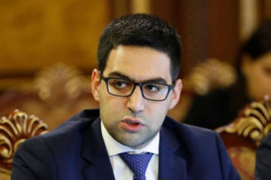 Министр юстиции Армении посетит Гаагу