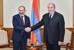 Премьер и президент Армении встретились: в повестке ситуация вокруг КС