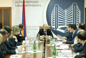 Премьер-министр ознакомился с деятельностью Центра содействия инвестициям