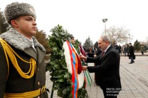 Азербайджан на мирный призыв народа Нагорного Карабаха к самоопределению ответил погромами: Пашинян