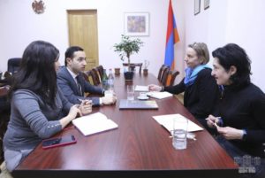 Мхитар Айрапетян встретился с представителем УВКБ ООН