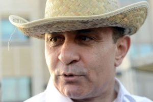 Овик Абраамян обратился в мэрию Еревана, чтобы легализовать незаконную постройку
