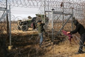 Россия обвинила Турцию в насильном перемещении к Греции 130 тысяч беженцев