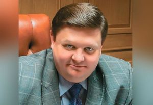 Мэр Подольска подал в суд на жительницу города, которая обозвала его жирным