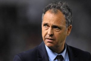 Новый тренер сборной Армении по футболу Капарос впечатлен Ереваном