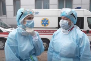 В Украине зафиксировали рекордное число заразившихся коронавирусом