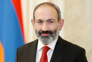 Никол Пашинян получает поздравительные послания по случаю Дня независимости