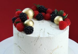 Заказать торт праздничный в Киеве