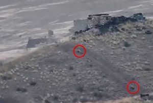 Видео панического бегства азербайджанских спецназовцев, на поле боя оставили еще 60 трупов
