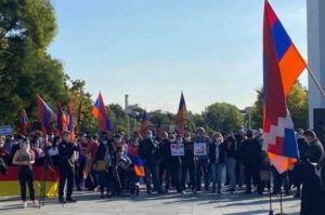 Армяне провели митинг в Берлине: Канцлеру Германии Ангеле Меркель было передано письмо