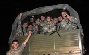 Армянские добровольцы рвутся на фронт, чтобы насладиться вкусом победы – Ваграм Погосян