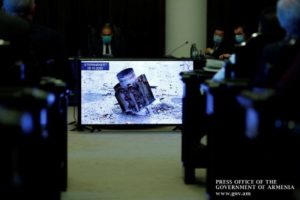 Премьер-министр встретился с аккредитованными в Армении иностранными дипломатами