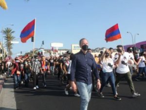 Конгрессмен Адам Шифф принял участие в акции протеста в поддержку Армении и Арцаха