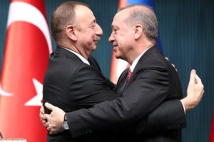 Алиев заявил, что вместе с Турцией ему ничего не страшно