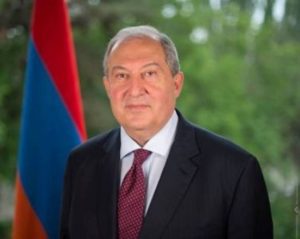 Президент Армении с рабочим визитом отбыл в Брюссель