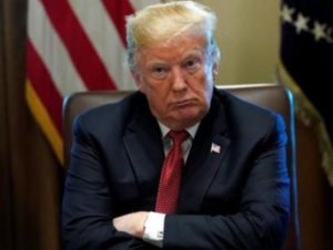 Трамп хочет уволить глав ФБР, ЦРУ и Пентагона