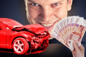 Выкуп битых авто: особенности