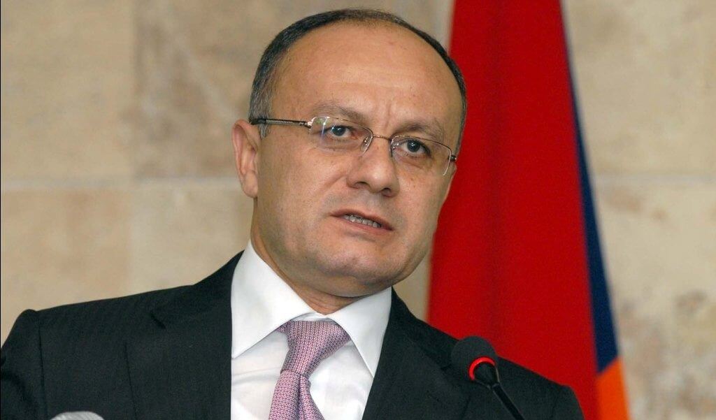 Сейран Оганян собирается выступить с заявлением