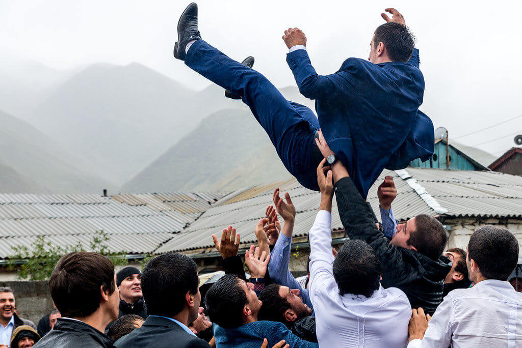 В Азербайджане жених подаст в суд на не явившихся на свадьбу гостей