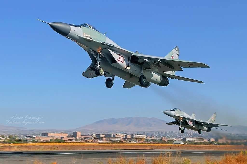 Лавров: Российская военная база в Армении готова противостоять ИГИЛ