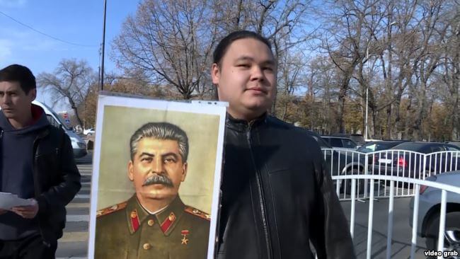 Киргизские сталинисты переименовали улицу в честь палача народов