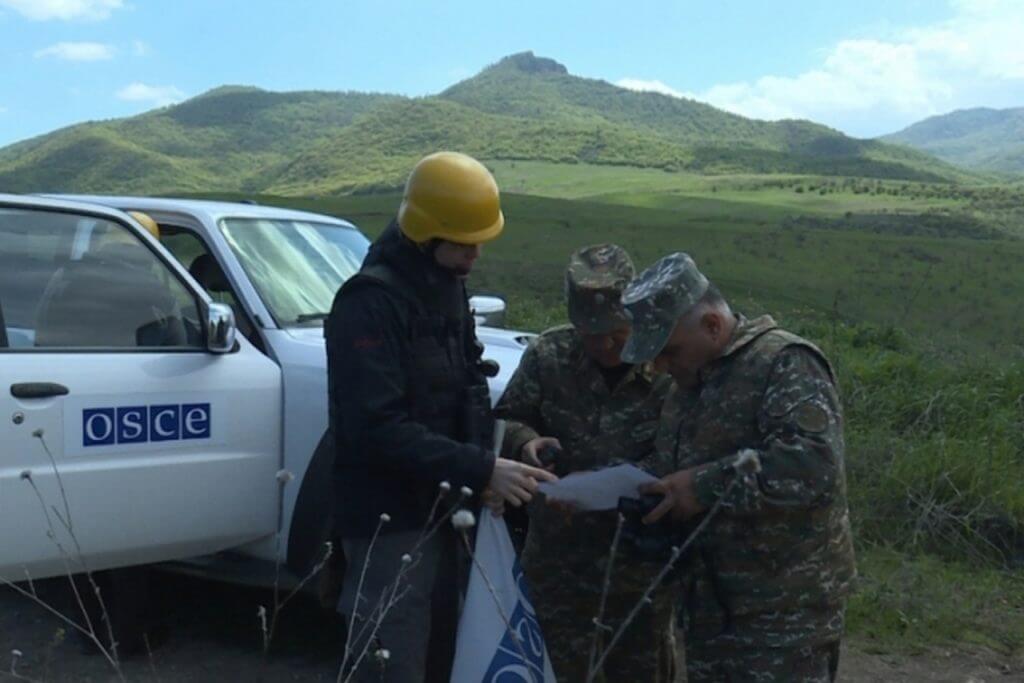 ВС Азербайджана обстреляли машину ОБСЕ