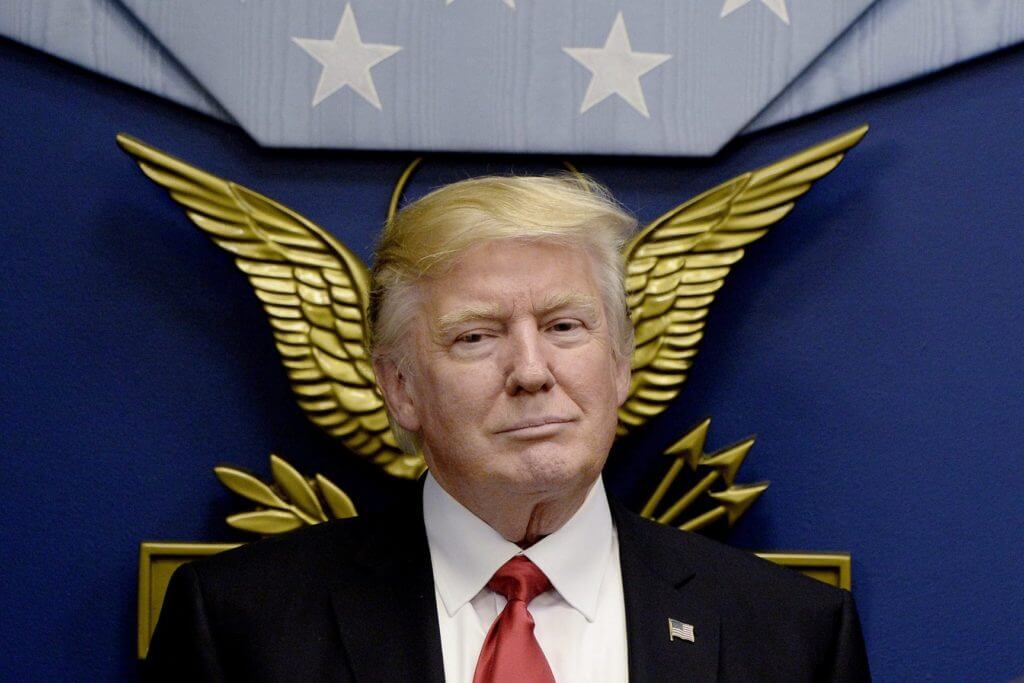 Президент Дональд Трамп запретил въезд в США гражданам восьми стран