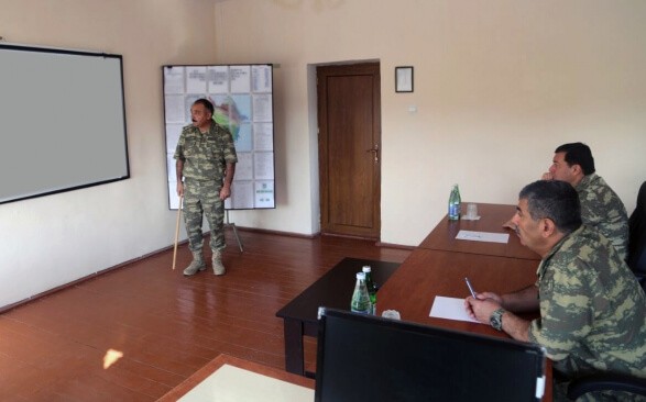 Министр обороны Азербайджана проверил стратегические резервы армии (Фото)