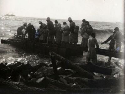 Обнаружены уникальные фотографии эвакуации участников битвы при горе Муса-Даг