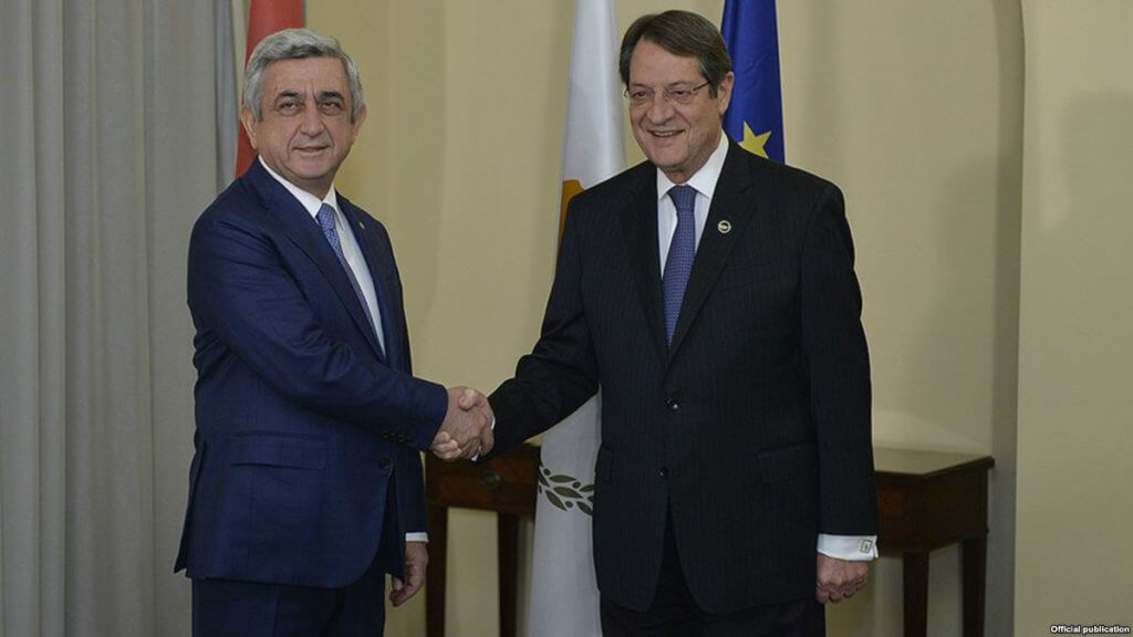 Серж Саргсян поздравил Никоса Анастасиадиса с переизбранием на должность президента Кипра