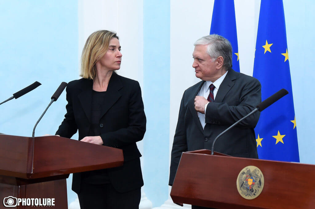 Глава МИД Армении отправится в Брюссель