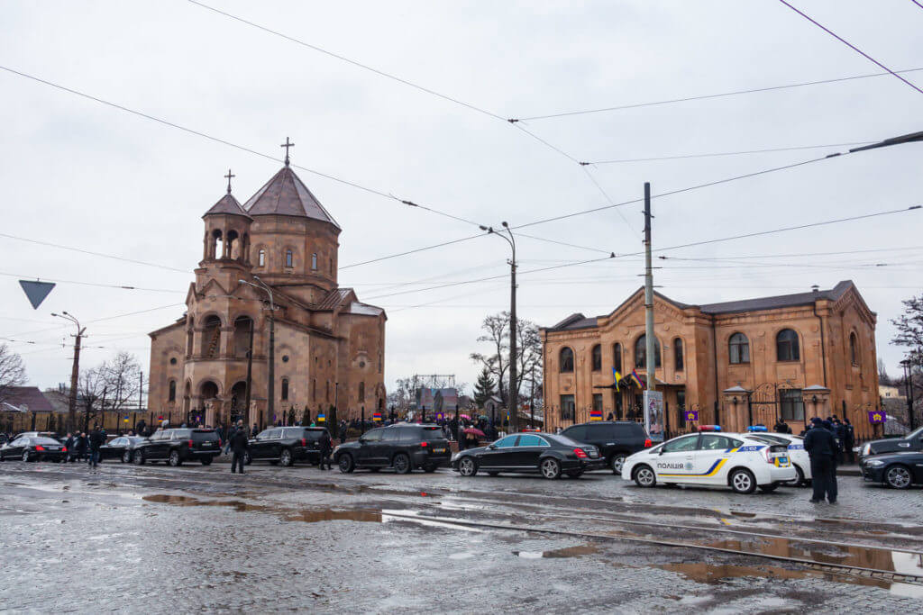 В украинском Днепре открыли крупнейший в Восточной Европе армянский храм