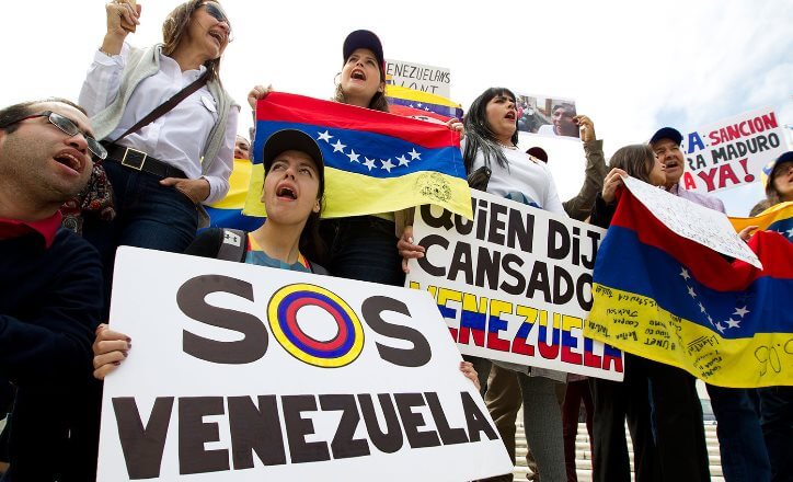 В Венесуэле начали расследование против ведущего оппозиционного СМИ